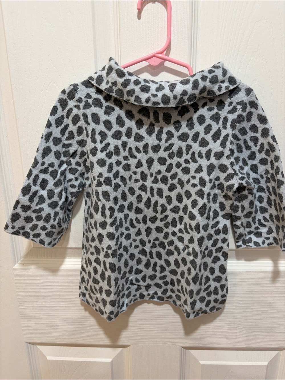 Janie and Jack Gray and White Leopard Print Top